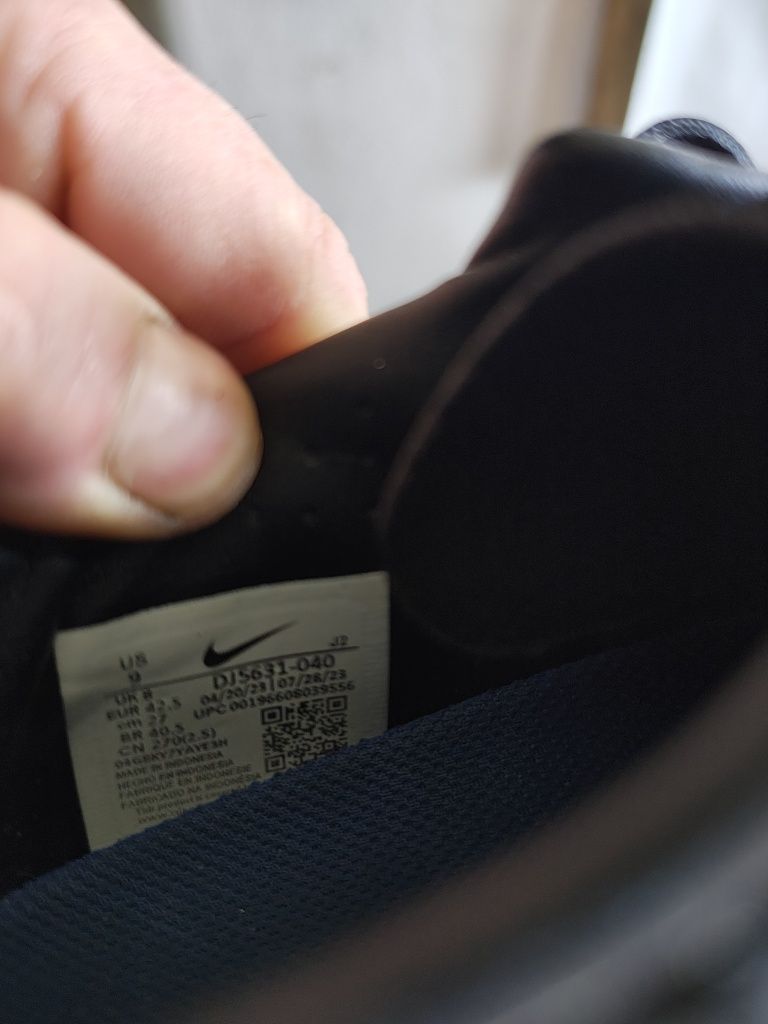 Korki pół profesjonalne Nike Mercurial Air Zoom. Rozmiar 42.5