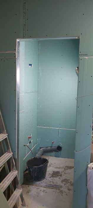 Виполняю роботи такі як монтаж гіпсокартону та всі види малярних робіт