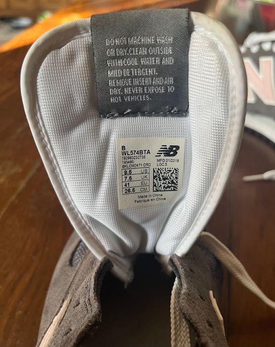 New Balance 574 cinza e rosa