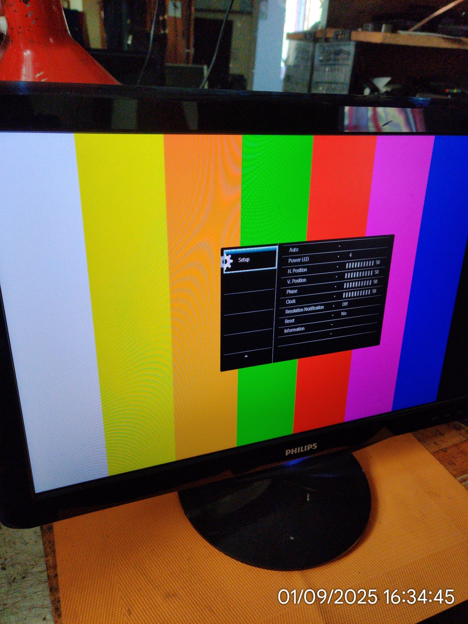 Монитор Philips led 22"