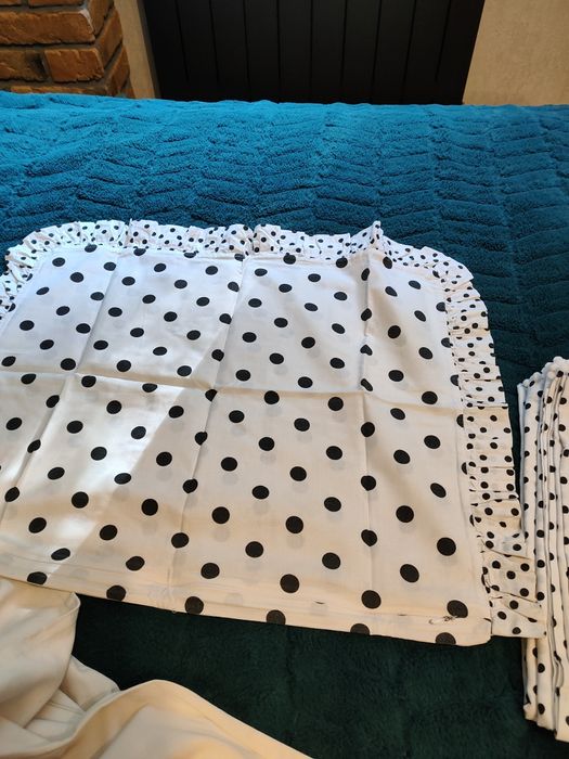 Pościel dziecięca plus zaslonki groszki