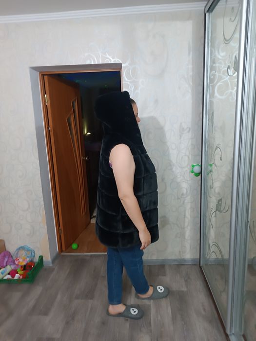 Полушубок с капюшоном