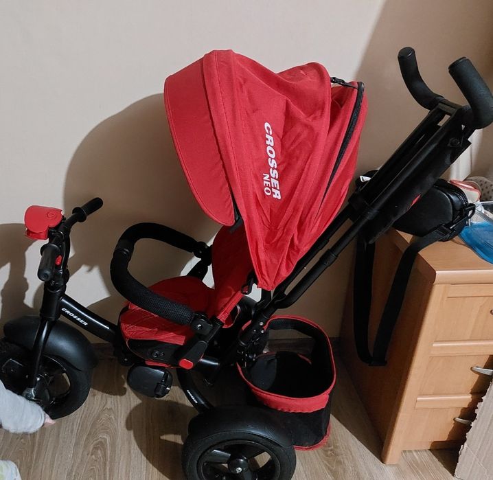 Велосипед трьохколісний з ручкою  Crosser Neo