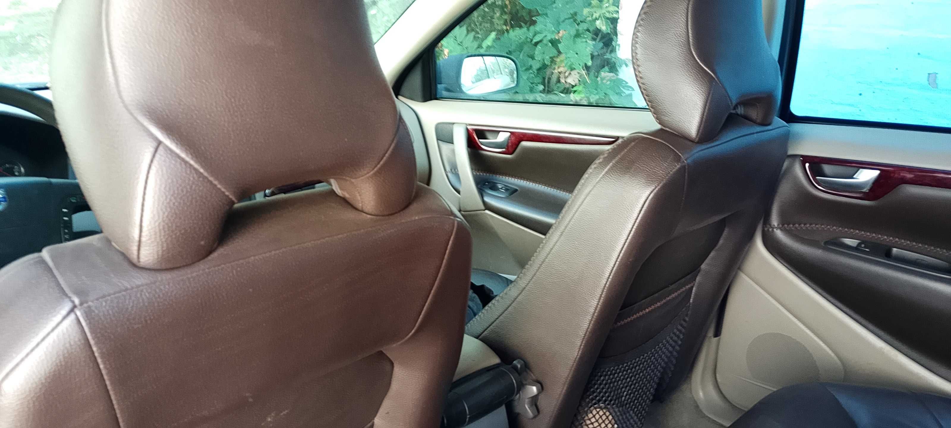 Volvo XC70 2004 D5