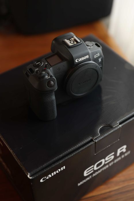 Продам Canon r в ідеальному стані