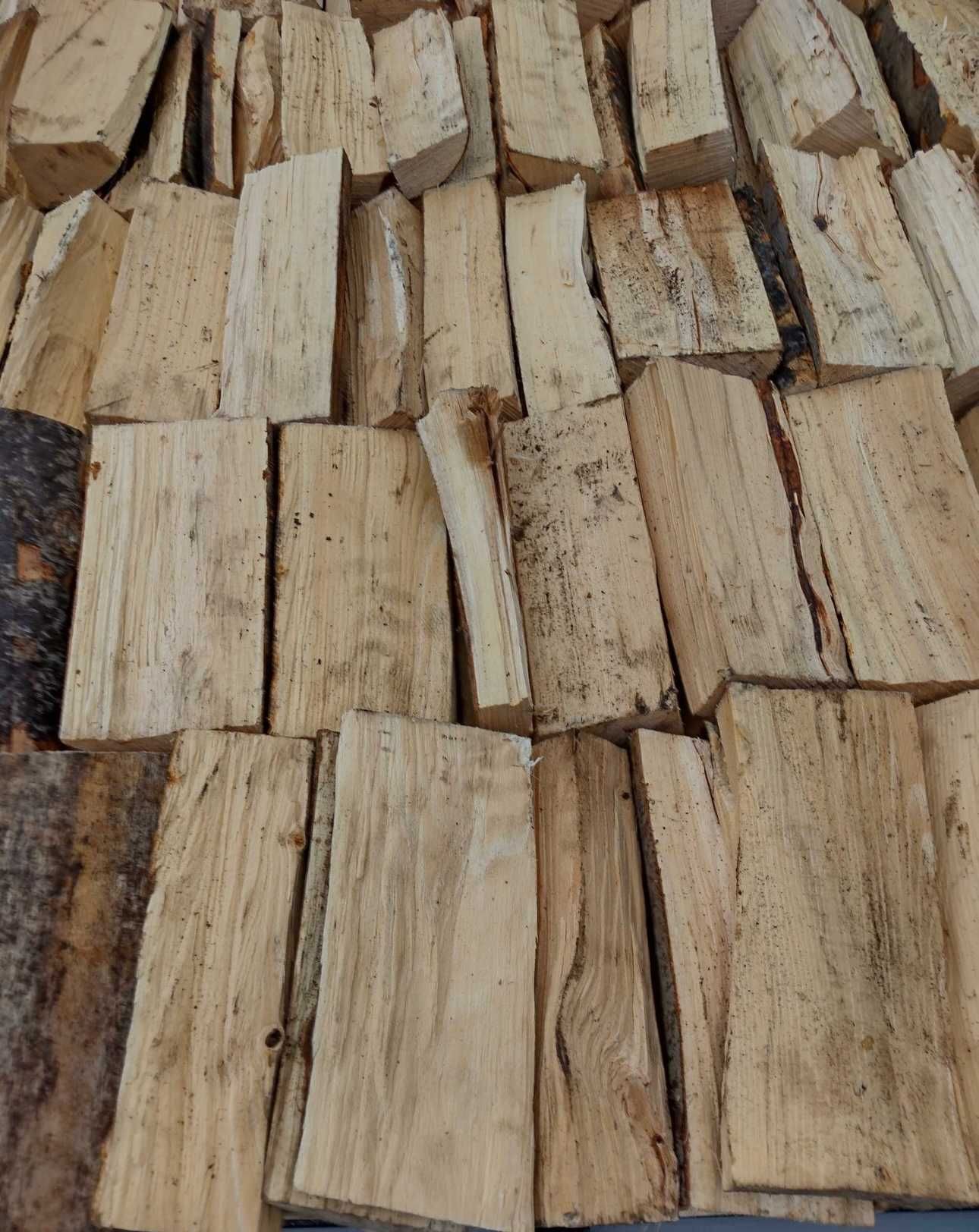 drewno drzewo kominkowe opałowe twarde układane metry uczciwa jakość