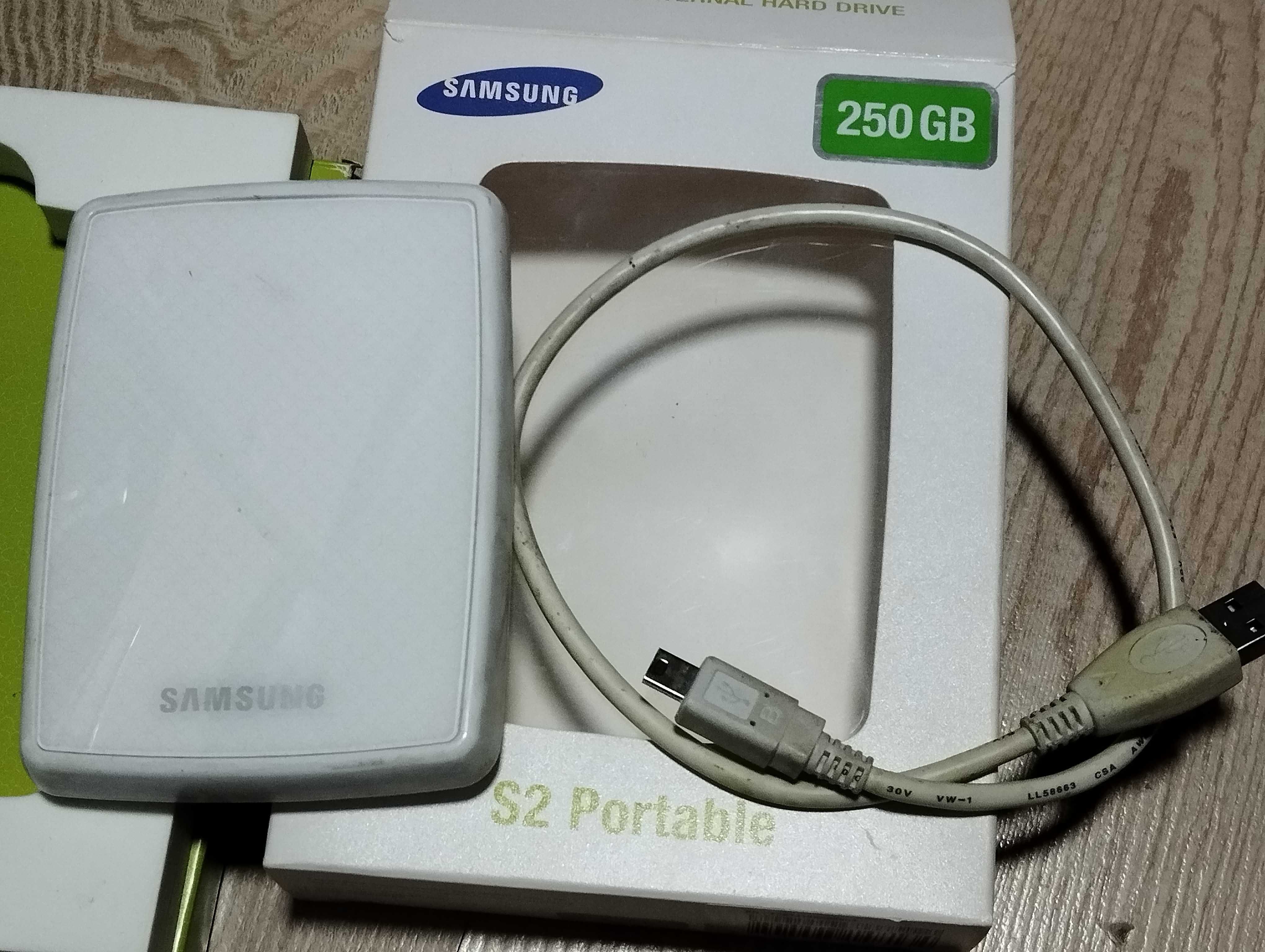 Жорсткий диск Samsung S2 Portable 250GB накопичувач