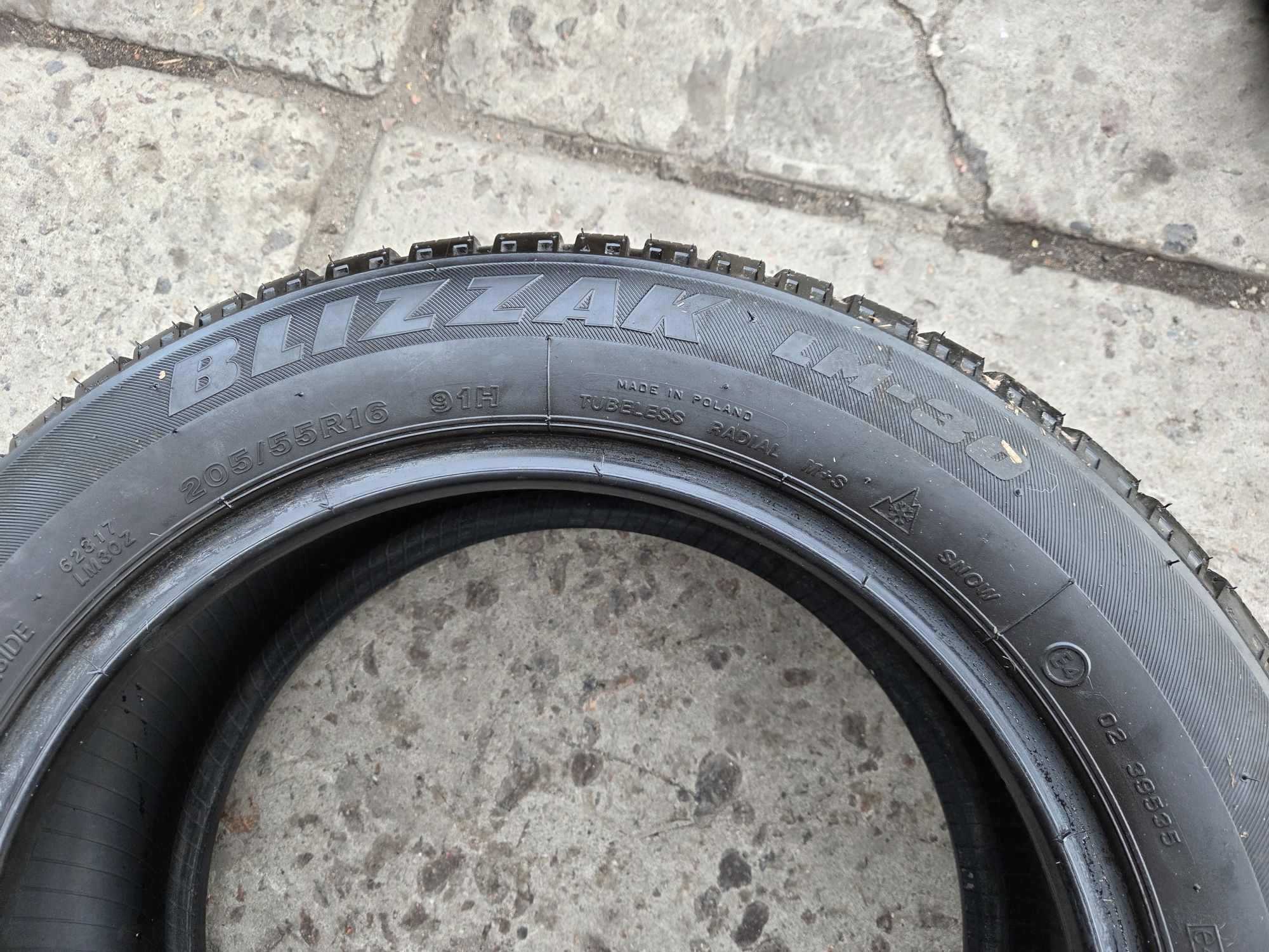 Шини всесезонні 205/55/r16, Bridgestone Blizzak LM-30