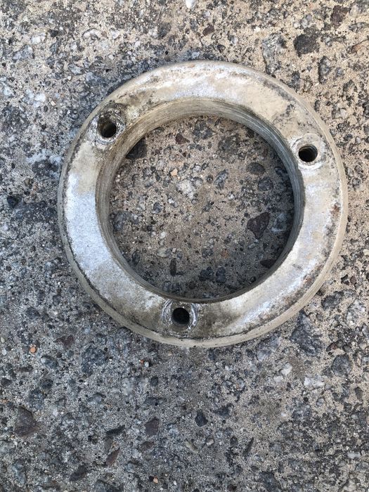 Проставки до бмв на стойки