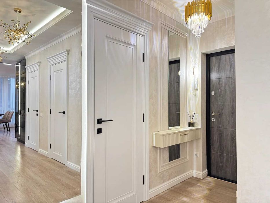 Функціональна трикімнатна з видом на річку