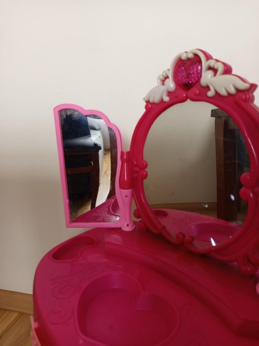 Toaletka dla dziewczynki