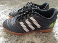 Buty dziecięce halowe Adidas Sala rozmiar 33