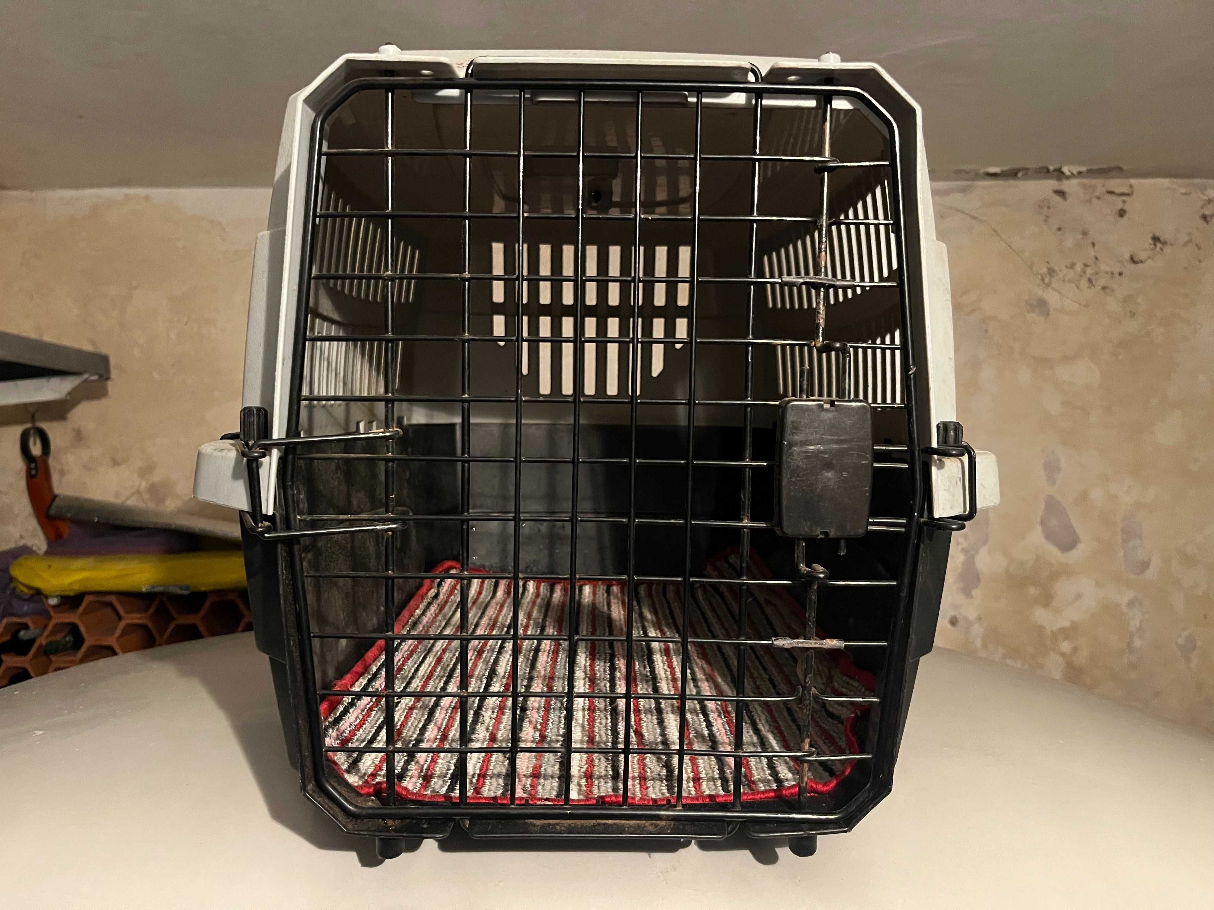 Transportadora de Cães (Box)