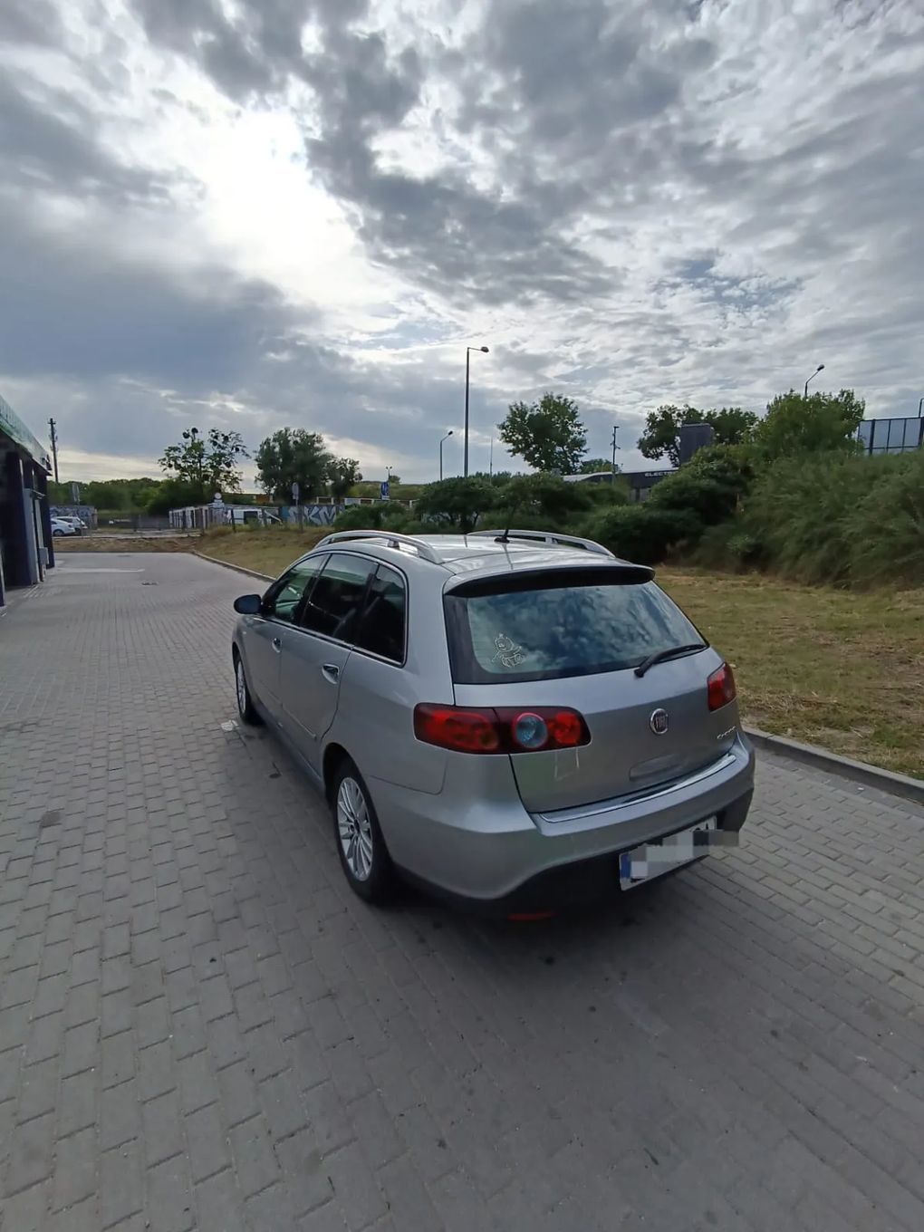 Fiat Croma Fiat Croma, samochód rodzinny na sprzedaż
