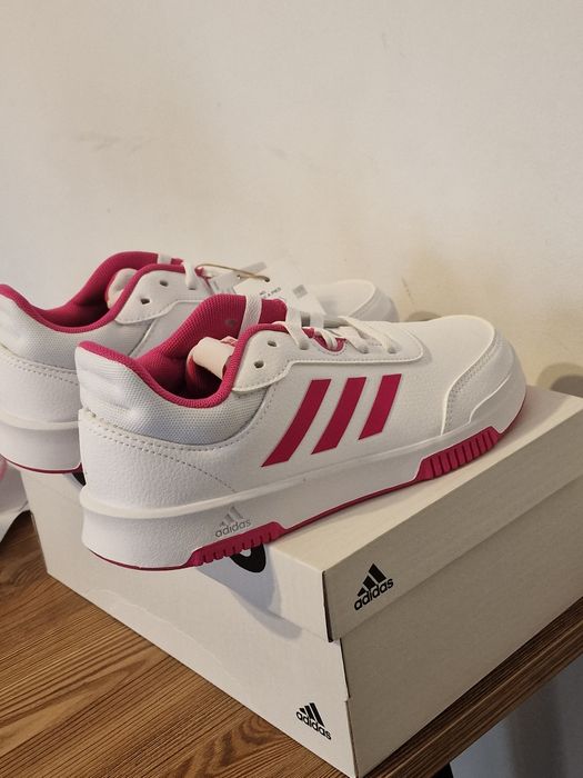 Buty adidas Tensaur Sport 2.0 K – nowe, rozmiar 38

Sprzedam nowe, nie
