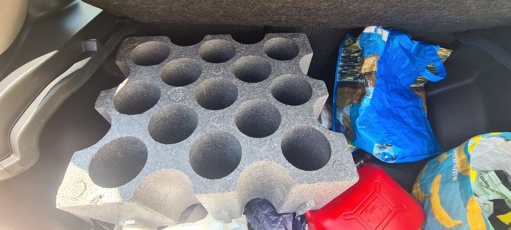 Garrafeira em esferovite