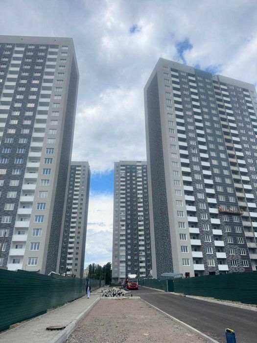 Продається 1-кім.кв. 52 метра ЖК Navigator-2 – вул. Коноплянська, 22Б
