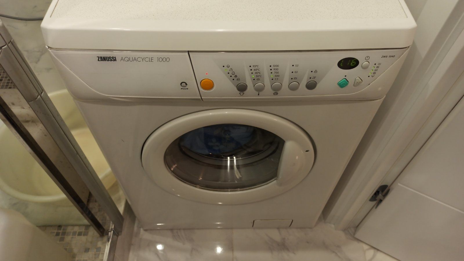 Продам пралку zanussi zws 1040в iдеальному станi на 4,5 кг.