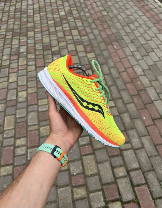 Saucony Ride 13 (28,5) кросівки для бігу салатові сітка легкі бігові