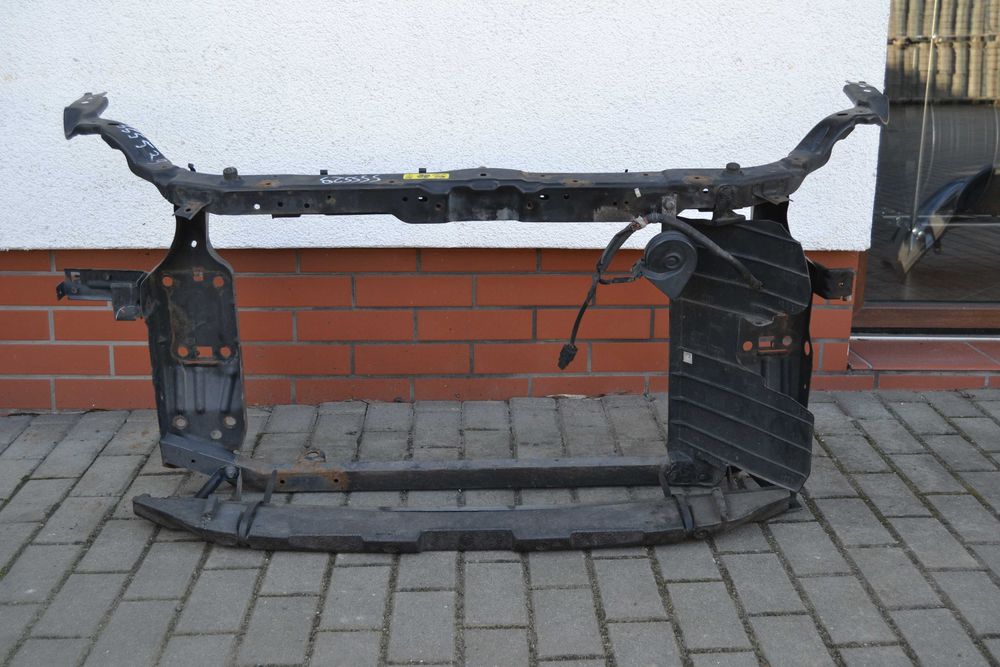 Pas przedni Nissan Qashqai 1.6 benzyna J10 pas nissan qashqai cały