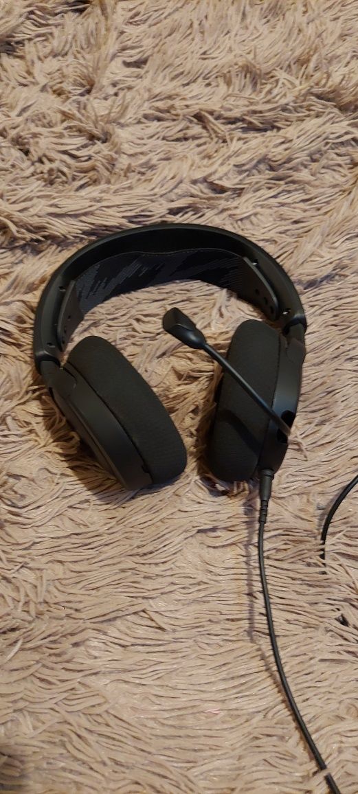Słuchawki  gemingowe  Steelseries  arctis nova1