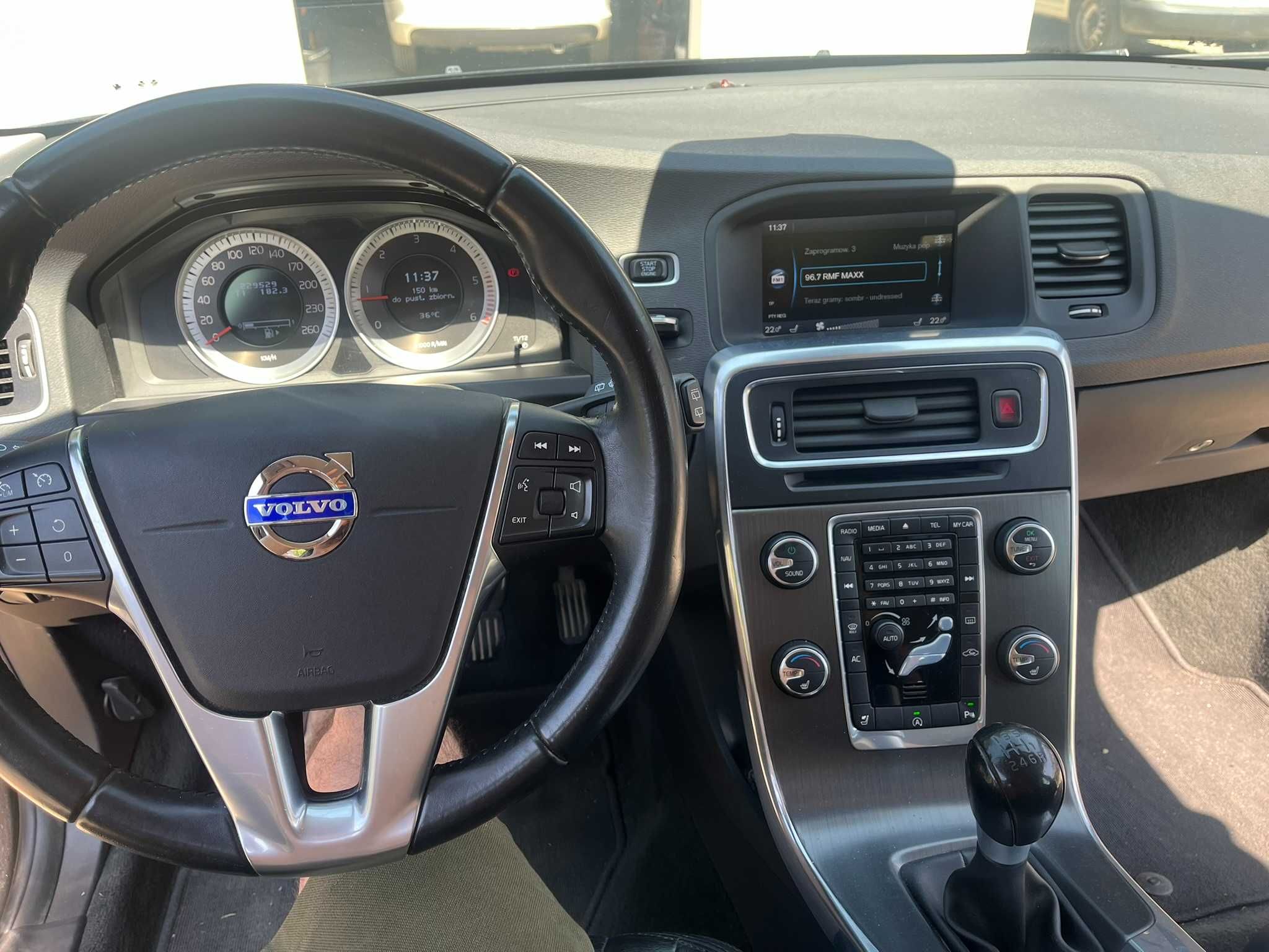 Volvo v60 D5 summum