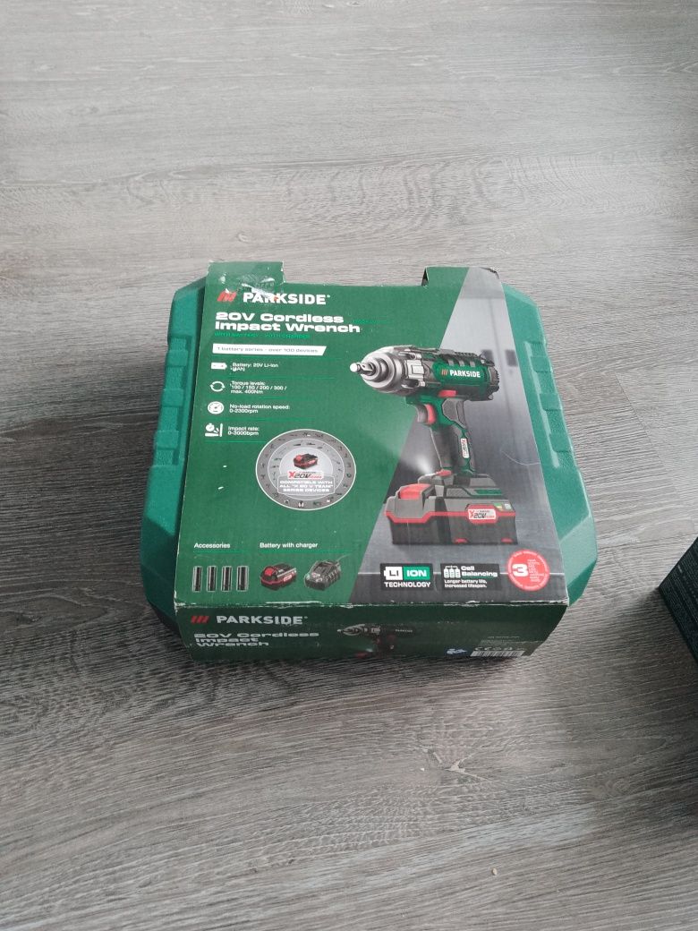 Akumulatorowa  wkrętarka udarowa 20V4ah ładowarka bateria
