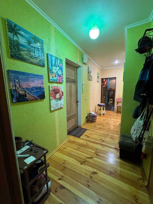 Продам 2 к квартиру біля моря