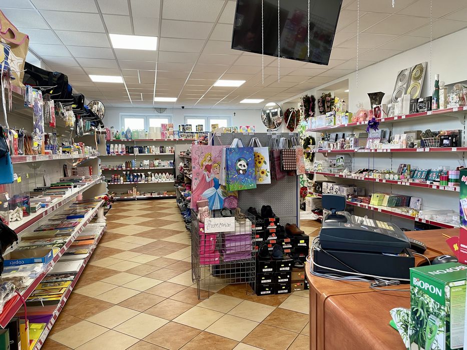 Nieruchomość handlowa na sprzedaż Krasne