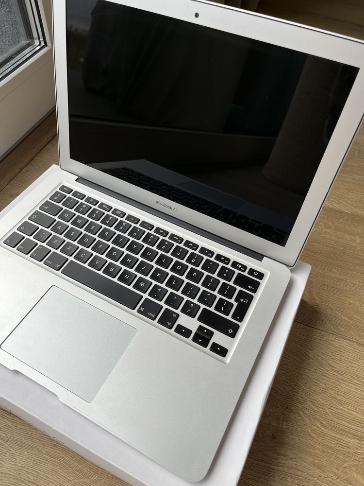 MacBook Air 13 A1466