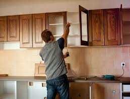 Домашний мастер, ремонт по дому, установка замков, мебель,сборка кухни