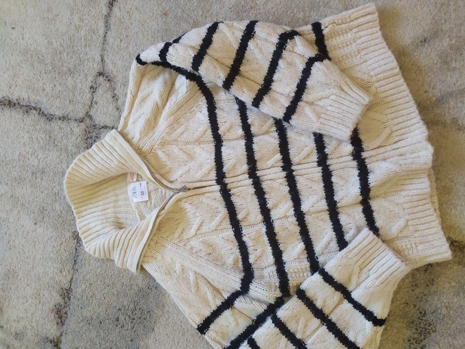 Светр Зара для дівчинки 116