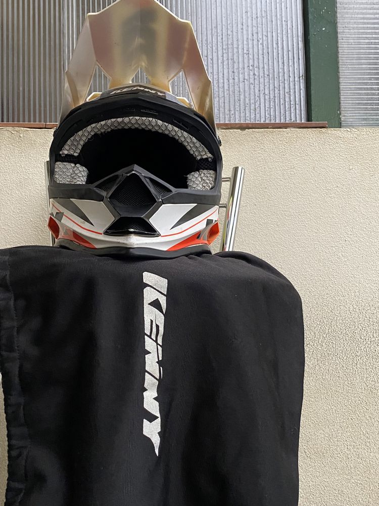 Capacete cross Kenny