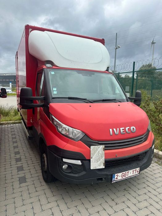 Iveco 35S18  2 samochody dostawcze Iveco 35S18 3.0 diesel 180 KM 2018 rok automat