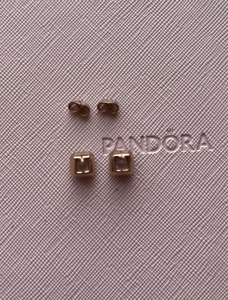 Pandora kolczyki sztyfty  kwadratowy kamień 280591cz rose cyrkonie