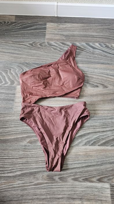 Продам жіночі купальники Victoria Secret, Calvin Klein