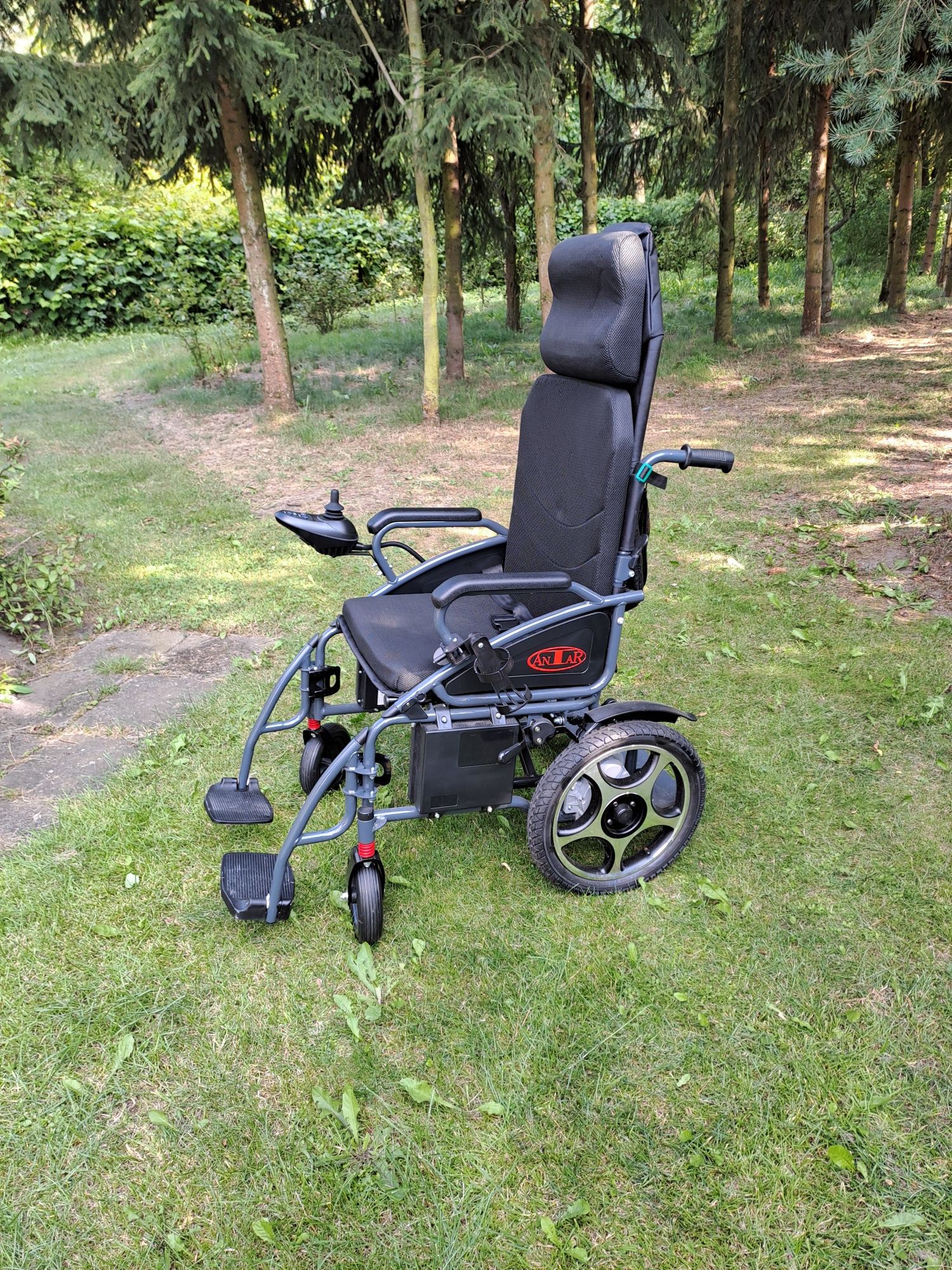 Wózek inwalidzki elektryczny antar