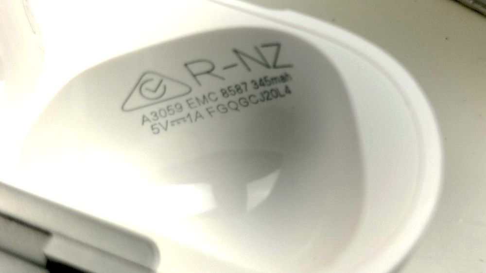 Słuchawki Apple AirPods gen 4 ANC | Gwarancja marzec 2026 | Nówki!