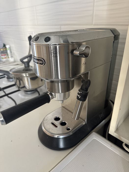 Кавоварка Delonghi