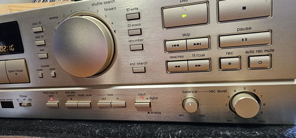 Technics SV-DA10 magnetofon cyfrowy DAT bdb. stan