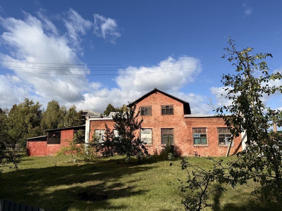 Продаж приміження автогараж-майстерня