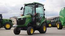 John Deere 1026R  Nowy ciągnik kompaktowy John Deere 1026R
