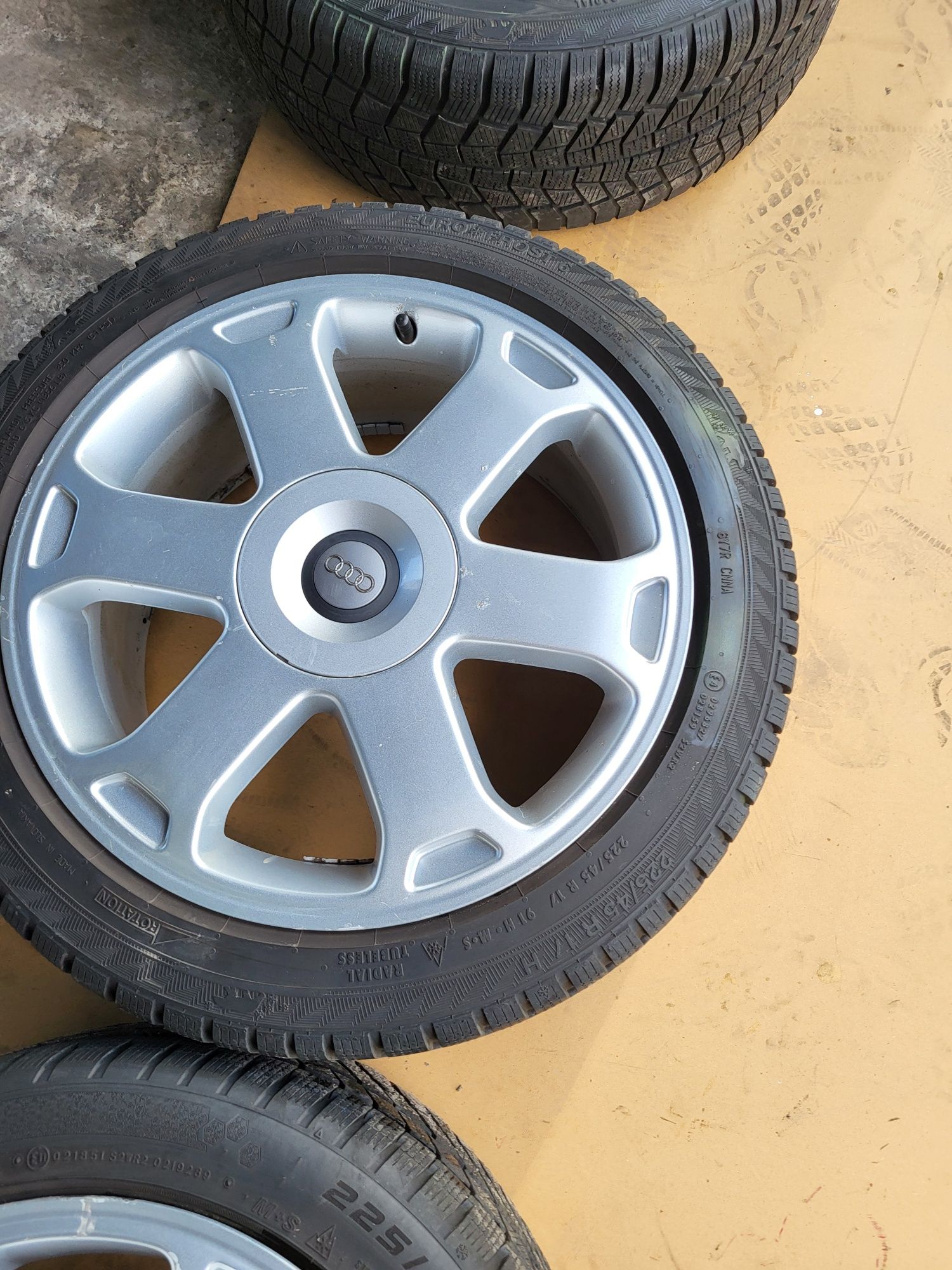 Felgi Audi S3 8L Avus 225/45 R17 5x112 Opony Zimowe