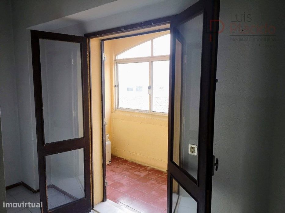 APARTAMENTO T0 - Centro de Sines