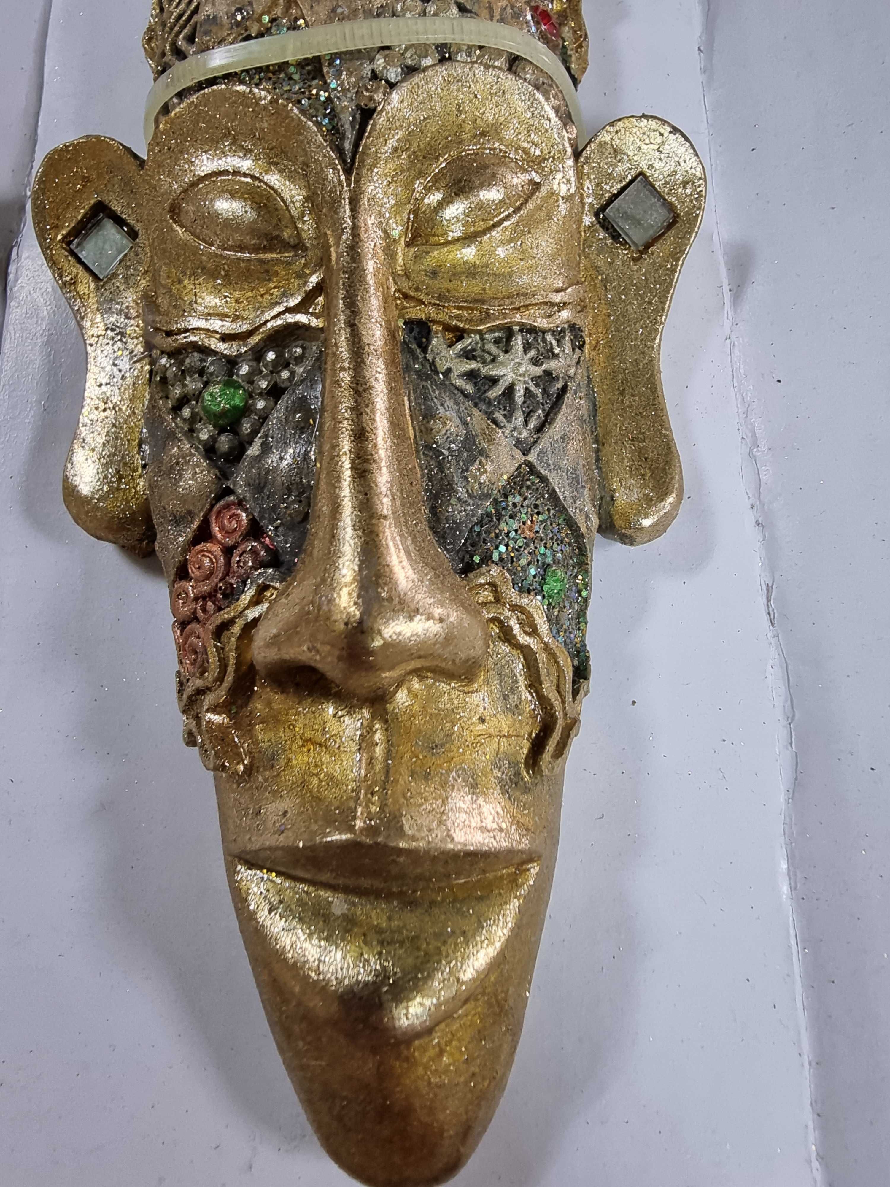 maski etniczne egzotyczne złote totem maska złota pozłacana z Bali