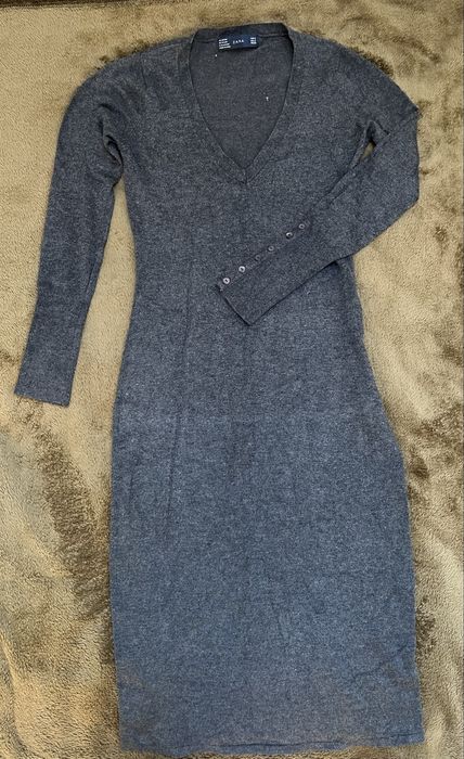 Sukienka midi Zara