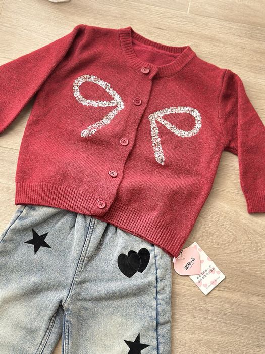 Джинси утеплені та светрик для дівчинки 120-130см