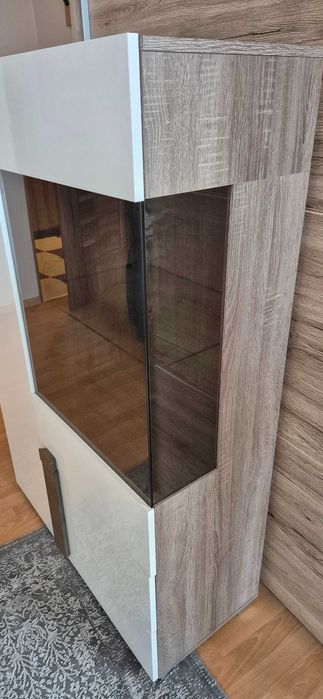 Witryna komoda biała + drzewo bdb stan