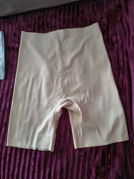 Безшовные шортики /панталоны  под платье L-xl