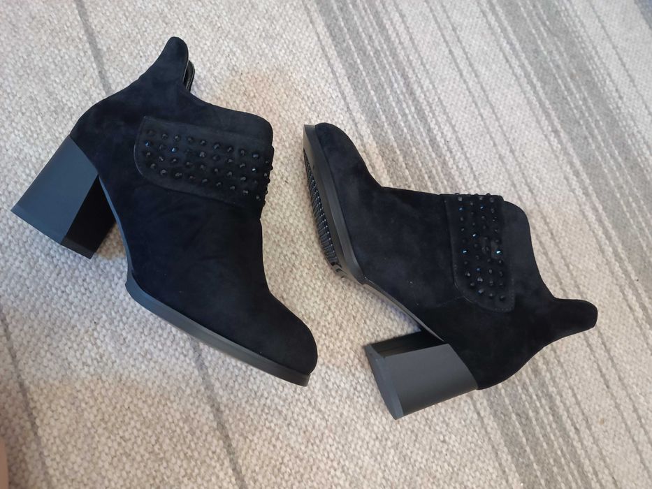 Чобітки жіночі розмір 39